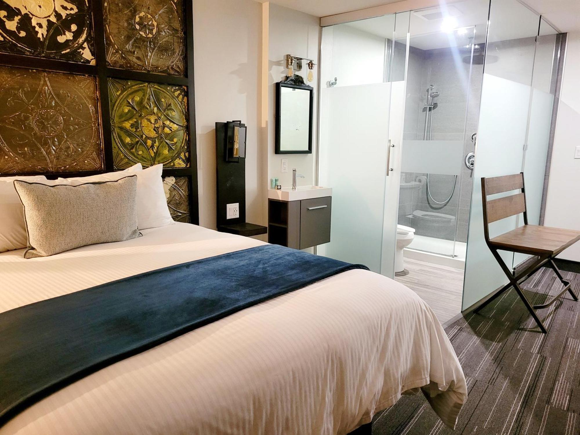 Heart & Hops Brewery Suites Kingsville Экстерьер фото