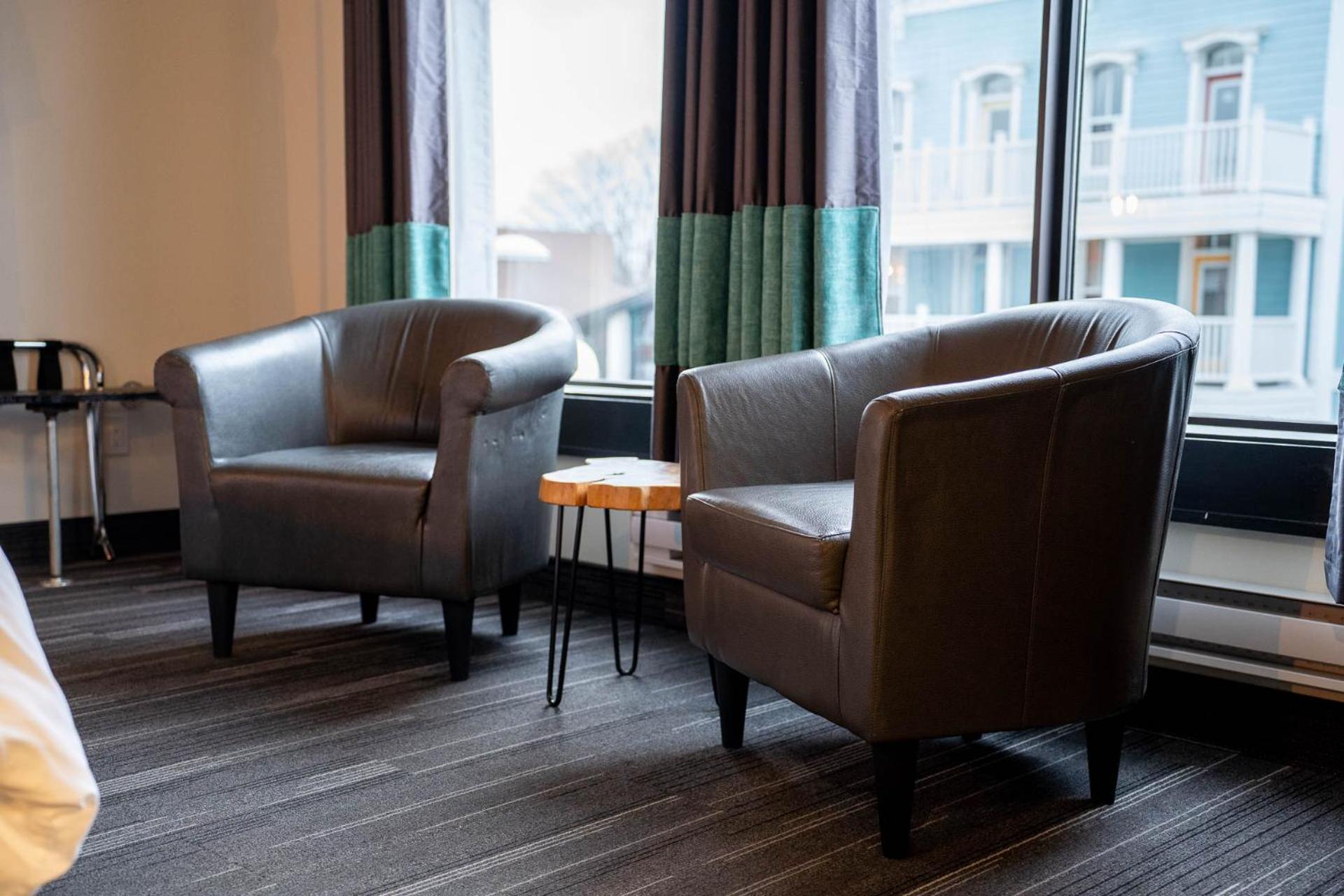 Heart & Hops Brewery Suites Kingsville Экстерьер фото