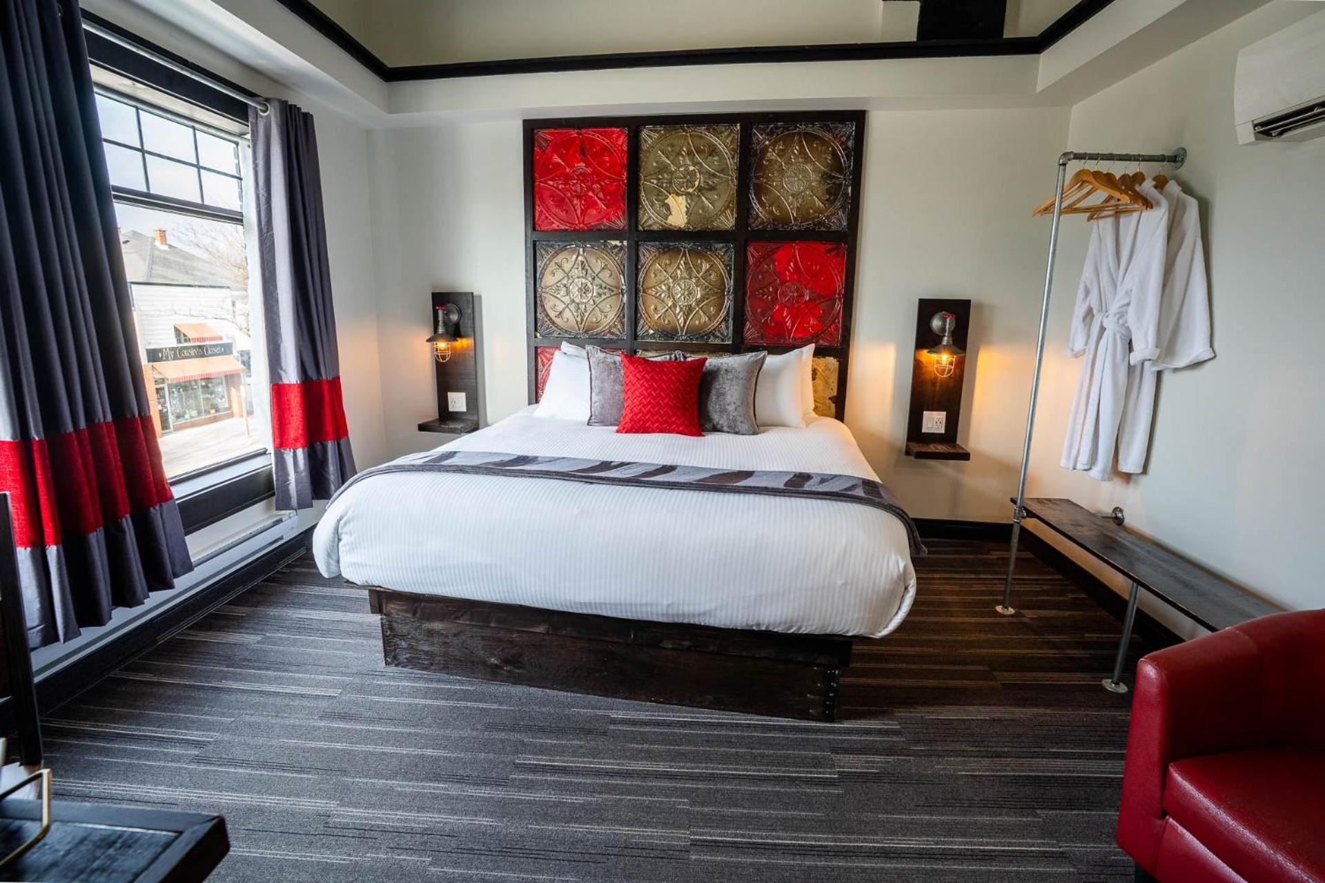 Heart & Hops Brewery Suites Kingsville Экстерьер фото