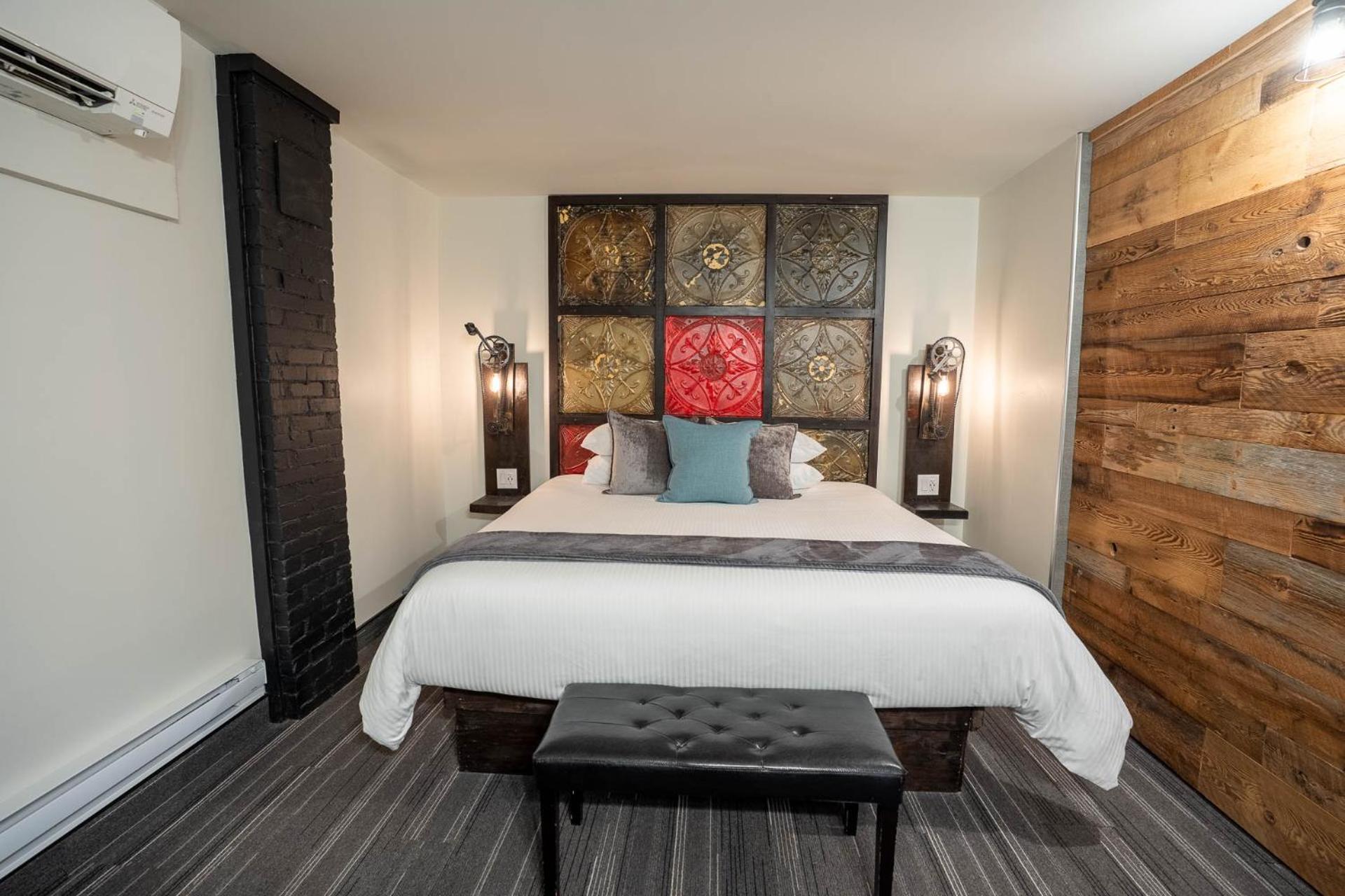 Heart & Hops Brewery Suites Kingsville Экстерьер фото